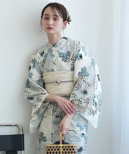 utatane高級変わり織浴衣2点セットオフホワイトグレイッシュブルーの菊づくし utatane高級変わり織浴衣2点セットオフホワイトグレイッシュ