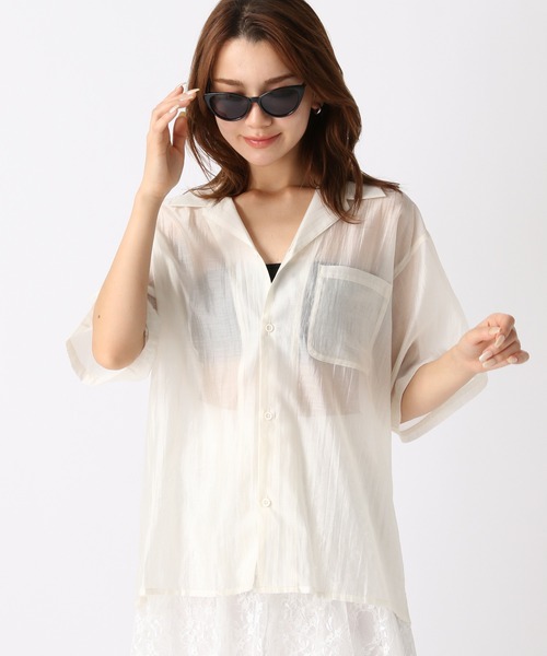 FOREVER 21（フォーエバー トゥエンティーワン）の「【2024SS】開襟シアーシャツ（シャツ/ブラウス・レディース・ピンク/ネイビー/ブラウン/ブルー/オフホワイト・FREE）」の2枚目の写真