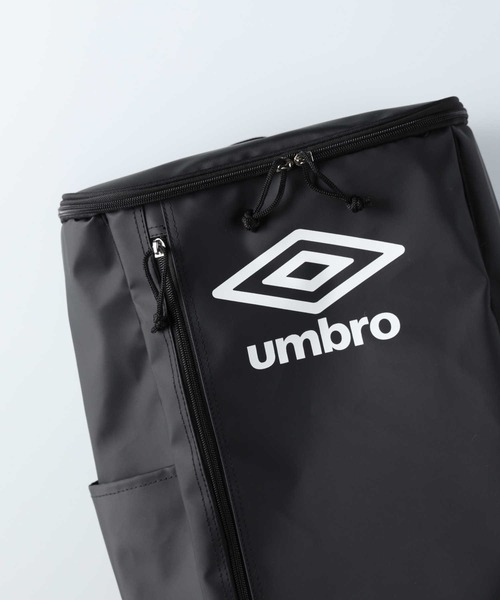 Right-on(ライトオン)の「UMBRO(アンブロ)バックパック(バックパック/リュック・キッズ・ブラック・ONE SIZE)」の2枚目の写真