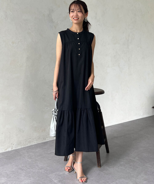 Chez toi(シェトワ)の「ヘンリーネックフロントティアードワンピース(ワンピース・レディース・ベージュ/ブラック/オレンジ・FREE)」の4枚目の写真