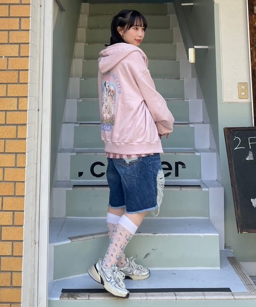 トップス candystripper FLUFFY CLUB SWEAT HOODIE Candy Stripper（キャンディストリッパー）の「FLUFFY CLUB