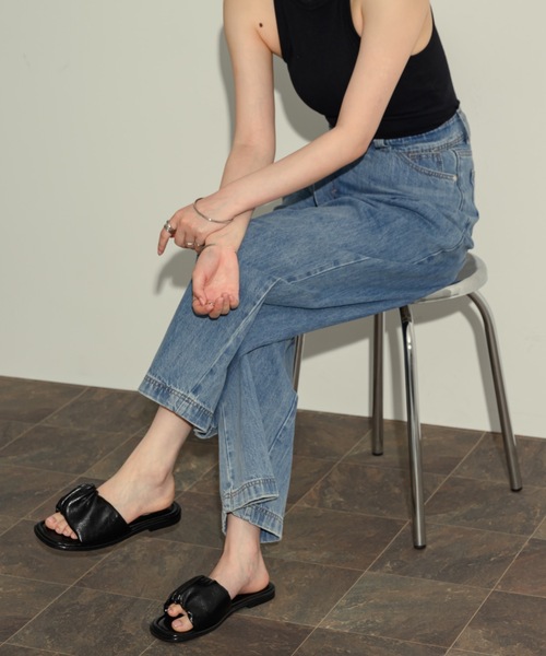 NEUNA（ヌナ）の「ギャザークッションサンダル（サンダル・レディース・アイボリー/ブラック・SMALL/MEDIUM/LARGE）」の19枚目の写真