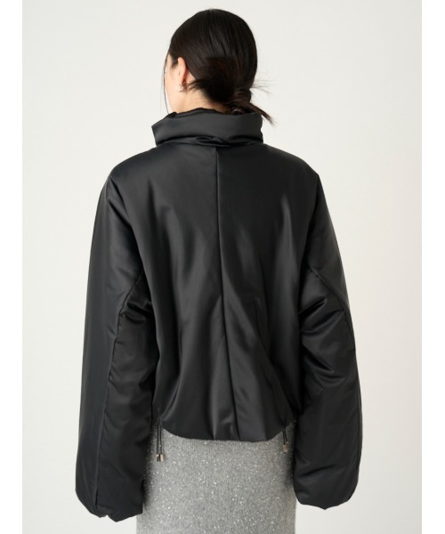 FRAY I.D(フレイアイディー)の「サテンパッファージャケット(ダウンジャケット/コート・レディース・ブラック/ベージュ・0/1)」の4枚目の写真