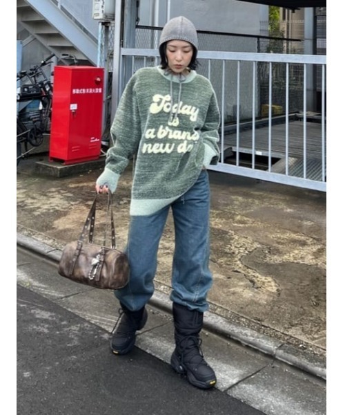 SLY（スライ）の「【限定展開】JQ LOGO MINKY LOOSE KNIT TOPS ジャガード ロゴ ミンキー ルーズ ニット トップス（ニット/セーター・レディース・ブラック系その他2/カーキ/ピンク系その他・FREE）」の15枚目の写真