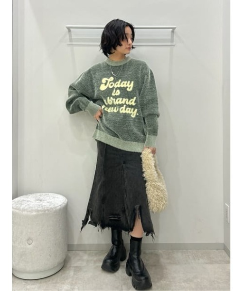 SLY（スライ）の「【限定展開】JQ LOGO MINKY LOOSE KNIT TOPS ジャガード ロゴ ミンキー ルーズ ニット トップス（ニット/セーター・レディース・ブラック系その他2/カーキ/ピンク系その他・FREE）」の16枚目の写真