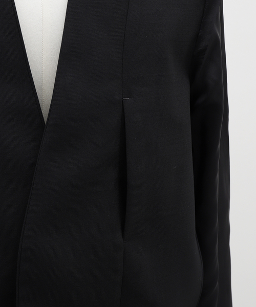 Maison Margiela(メゾンマルジェラ)の「Maison Margiela (メゾン マルジェラ) No Collar Jacket S.U S50BN0447/S44330(ノーカラージャケット・メンズ・ブラック・46/50/48)」の16枚目の写真