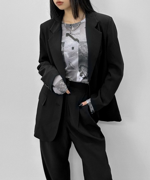 LVEU.(ラブユ.)の「【LVEU.】フォトプリントクルーネックシアートップス / トップス カットソー シアー シースルー プリント フォト 長袖 クルーネック レイヤード ブラック ブルー(Tシャツ/カットソー・レディース・ブラック/ブルー・FREE)」の9枚目の写真