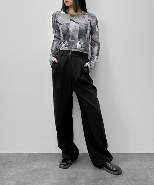 LVEU.(ラブユ.)の「【LVEU.】フォトプリントクルーネックシアートップス / トップス カットソー シアー シースルー プリント フォト 長袖 クルーネック レイヤード ブラック ブルー(Tシャツ/カットソー・レディース・ブラック/ブルー・FREE)」の15枚目の写真