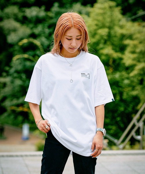 GORDON MILLER(ゴードンミラー)の「GORDON MILLER VIBTEX ロゴ Tシャツ(Tシャツ/カットソー・メンズ・ホワイト/ブラック・2/1/3)」の10枚目の写真