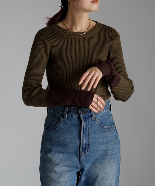 r.（アールドット）の「リブニット　バイカラースリーブプルオーバー（ニット/セーター・レディース・ターコイズブルー/グレー/カーキ/ブラック/ベージュ・FREE）」の4枚目の写真