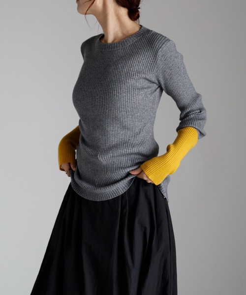 r.（アールドット）の「リブニット　バイカラースリーブプルオーバー（ニット/セーター・レディース・ターコイズブルー/グレー/カーキ/ブラック/ベージュ・FREE）」の9枚目の写真