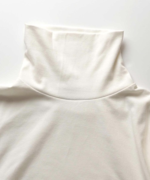 Confirm(コンファーム)の「フライス ベーシックタートルネックロンT【Confirm】(Tシャツ/カットソー・メンズ・ホワイト/ブラック・M/L)」の9枚目の写真