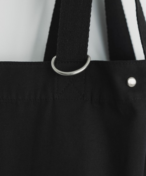 remer（リメール）の「loose canvas tote bag / ルーズキャンバストートバッグ（トートバッグ・メンズ・ブラック/ライトグレー・FREE）」の4枚目の写真