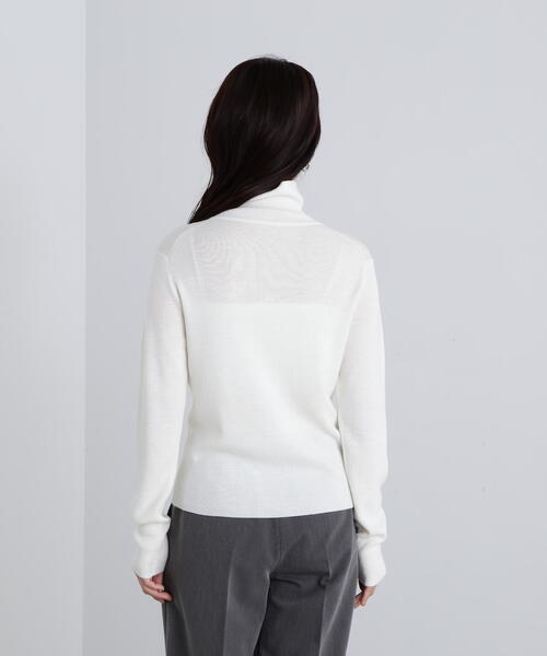 N.（N. Natural Beauty Basic）（エヌエヌナチュラルビューティーベーシック）の「◆ウール混ハイネックニット（ニット/セーター・レディース・レッド/オフホワイト/ブルー/ブラック・MEDIUM）」の16枚目の写真