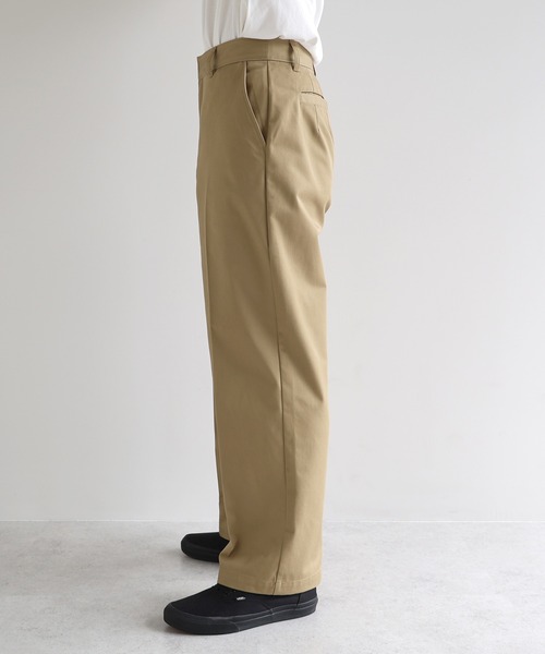 ANME（アンメ）の「TCツイルセンタープレスストレートワイドパンツ（チノパンツ・レディース・ブラック/カーキ/ベージュ・M/L/XL/XXL）」の16枚目の写真