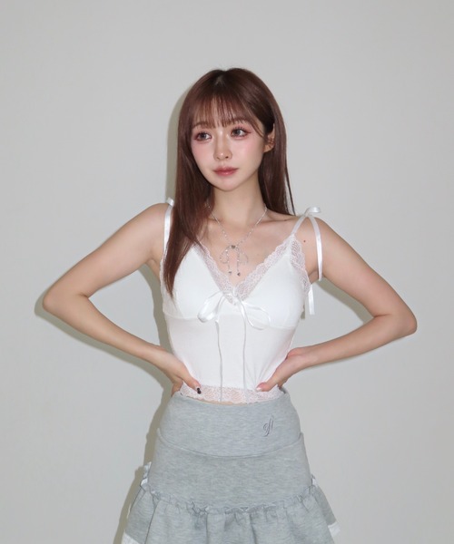 MAINLYTRULY（メインリィトゥルリィ）の「パット付き リボン キャミソール（キャミソール・レディース・ホワイト系・FREE）」の8枚目の写真