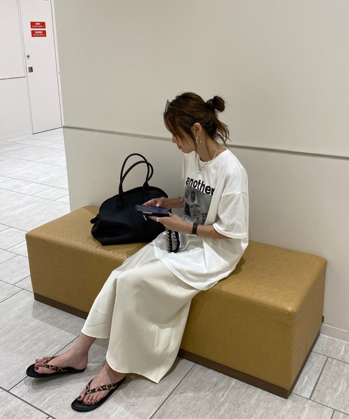 ISOOK(アイスー)の「サテンフレアスカート(chiica select) / サテンスカート マーメイドスカート ロングスカート(スカート・レディース・アイボリー/ブラック・FREE)」の8枚目の写真