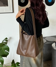 スクエア ショルダーバッグ