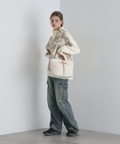 AVIREX（アヴィレックス）の「《直営店限定》BOA×FUR MINI TOTE BAG/ボア×ファー ミニトートバッグ（トートバッグ・レディース・オリーブ系1/アイボリー/ブラック・F）」の6枚目の写真