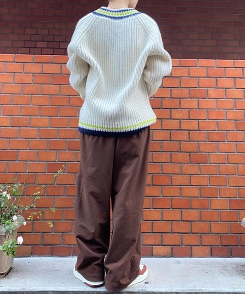 LACOSTE（ラコステ）の「ヘビーウェイト ウールチルデンニットセーター / Vネックニットセーター（ニット/セーター・レディース・アイボリー・36/38）」の10枚目の写真