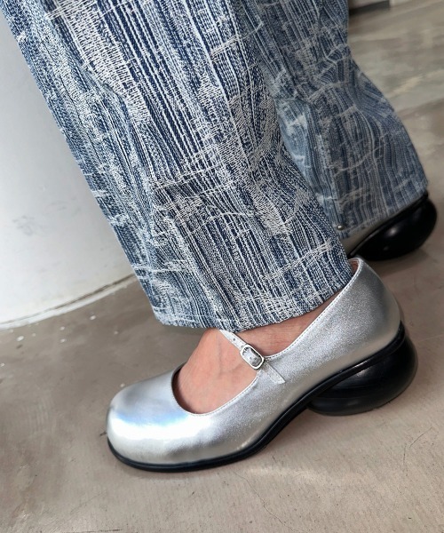 UNTISHOLD（アンチショルド）の「Jane（パンプス・レディース・ブラック/シルバー/ゴールド・36/38/37）」の2枚目の写真