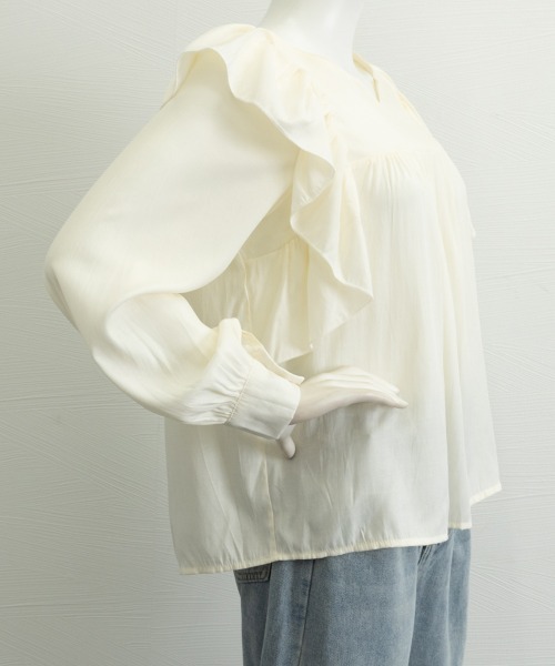 Miniministore(ミニミニストア)の「ラッフルブラウス韓国風 レディース 長袖(シャツ/ブラウス・レディース・ブラック/アイボリー・FREE)」の6枚目の写真