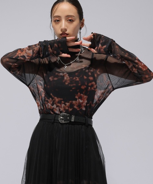 HARE(ハレ)の「blurフラワーガラシアートップス(HARE)(Tシャツ/カットソー・レディース・オレンジ/ブルー・FREE)」の6枚目の写真