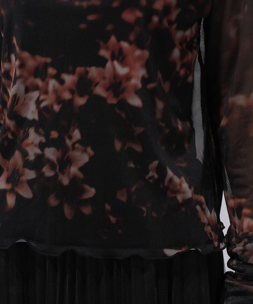 HARE(ハレ)の「blurフラワーガラシアートップス(HARE)(Tシャツ/カットソー・レディース・オレンジ/ブルー・FREE)」の15枚目の写真