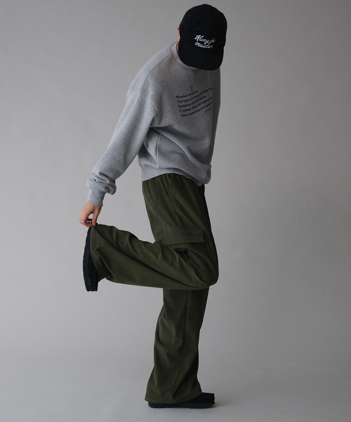 Adoon plain（アドーンプレーン）の「コーデュロイワイドカーゴパンツ（カーゴパンツ・メンズ・カーキ/アイボリー・LARGE/MEDIUM）」の15枚目の写真