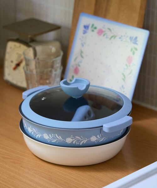 Afternoon Tea（アフタヌーンティー）の「エリタージュフルールフライパン＆鍋セット（鍋/フライパン・レディース・ライトブルー・ONE SIZE）」の6枚目の写真