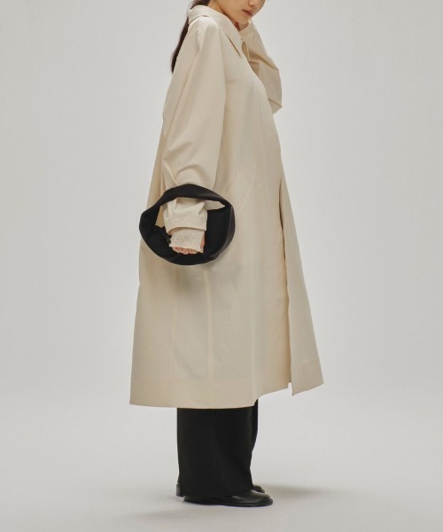 TODAYFUL(トゥデイフル)の「TODAYFUL Bonding Wrap Bag ボンディングラップバッグ/12511018(ハンドバッグ・レディース・ブラック・ONE SIZE)」の2枚目の写真