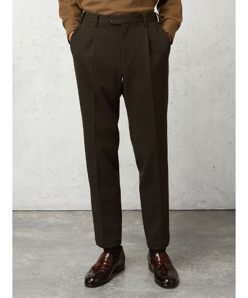 TRANS CONTINENTS（トランスコンチネンツ）の「TRANS CONTINENTS　キャリーマン　ジャージセットアップパンツ　グレー/ブラウン/カー（スラックス・メンズ・チャコールグレー/ブラウン/カーキ・S/M/L/LL）」の3枚目の写真