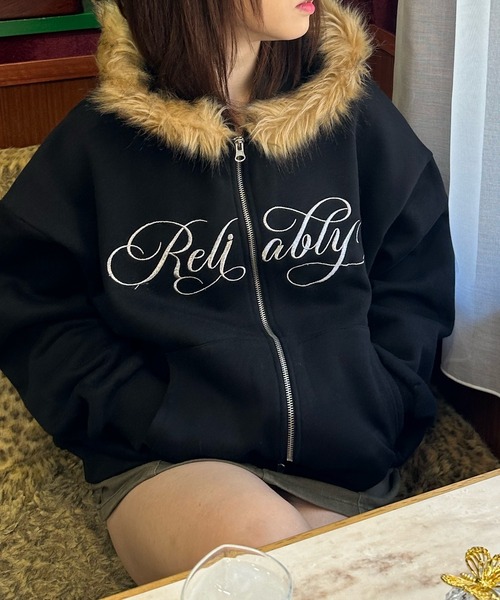 shrita（シュリータ）の「ファー起毛フードジップパーカー（その他