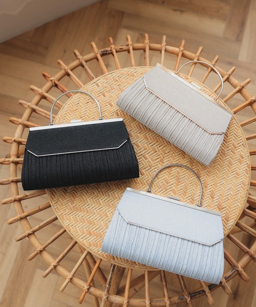 haremode（ハレモード）の「ラメプリーツハンドル付きパーティーバッグ（クラッチバッグ・レディース・シルバー/ブラック/ベージュ・FREE）」の13枚目の写真