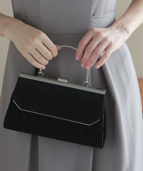 haremode（ハレモード）の「ラメプリーツハンドル付きパーティーバッグ（クラッチバッグ・レディース・シルバー/ブラック/ベージュ・FREE）」の15枚目の写真