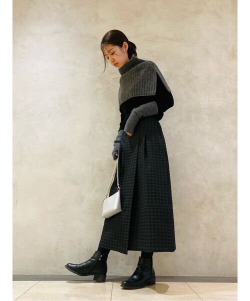 K.T KIYOKO TAKASE(キヨコタカセ)の「リブニット ケープ(ストール/ショール・レディース・ダークグレー/ベージュ・FREE)」の10枚目の写真