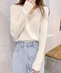 飾り袖ボタン長袖Vネックリブニット