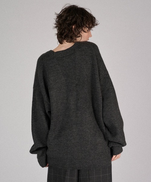 ONCILY（オンシェリー）の「MELTY HEART LOGO KNIT CARDIGAN  /  メルティーハートロゴニットカーディガン（カーディガン/ボレロ・メンズ・ネイビー/グレー/チャコールグレー/ブラック/グリーン/アイボリー/ブルー・SMALL/MEDIUM/LARGE）」の15枚目の写真