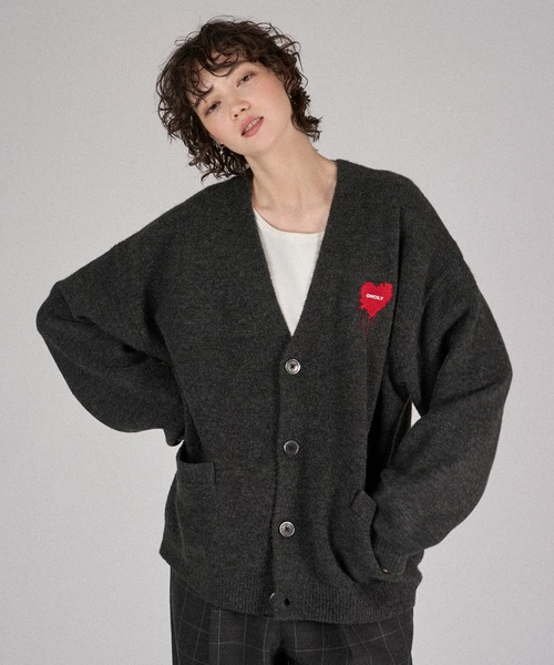 ONCILY（オンシェリー）の「MELTY HEART LOGO KNIT CARDIGAN  /  メルティーハートロゴニットカーディガン（カーディガン/ボレロ・メンズ・ネイビー/グレー/チャコールグレー/ブラック/グリーン/アイボリー/ブルー・SMALL/MEDIUM/LARGE）」の12枚目の写真