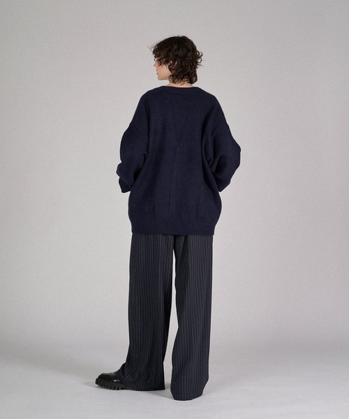 ONCILY（オンシェリー）の「MELTY HEART LOGO KNIT CARDIGAN  /  メルティーハートロゴニットカーディガン（カーディガン/ボレロ・メンズ・ネイビー/グレー/チャコールグレー/ブラック/グリーン/アイボリー/ブルー・SMALL/MEDIUM/LARGE）」の10枚目の写真