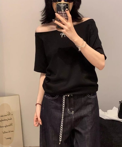 Dream garden(ドリームガーデン)の「2wayオフショルダーTシャツ(Tシャツ/カットソー・レディース・レッド/ホワイト/ネイビー/ブラック/グレー・FREE)」の20枚目の写真