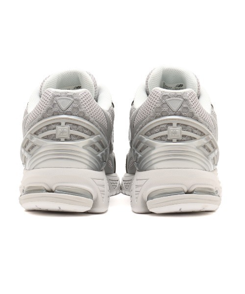 NEW BALANCE（ニューバランス）の「New Balance U1906WFE / ニューバランス U1906WFE【SP】（スニーカー・メンズ・シルバー・23.5cm/24.0cm/24.5cm/25.0cm/26.0cm/26.5cm/27.0cm/27.5cm/28.0cm/28.5cm/23.0cm）」の5枚目の写真