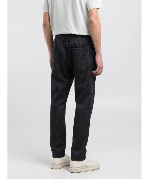 REPLAY(リプレイ)の「リラックステーパードLANNY Touch denim(デニムパンツ・メンズ・ブラック・W28xL30/W30xL30/W32xL30/W34xL30/W33xL30/W31xL30/W29xL30/W36xL30)」の2枚目の写真