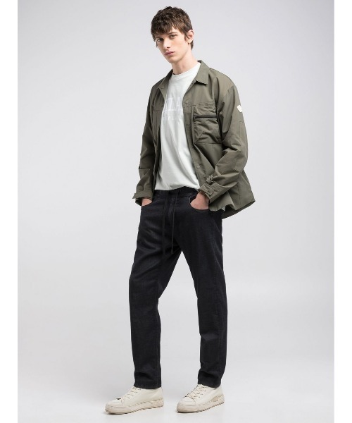 REPLAY(リプレイ)の「リラックステーパードLANNY Touch denim(デニムパンツ・メンズ・ブラック・W28xL30/W30xL30/W32xL30/W34xL30/W33xL30/W31xL30/W29xL30/W36xL30)」の3枚目の写真