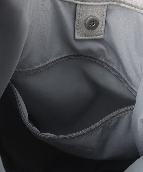 GALLEST（ギャレスト）の「ワンハンドルプリーツバッグ（トートバッグ・レディース・ホワイト/ブラック/シルバー・00）」の19枚目の写真