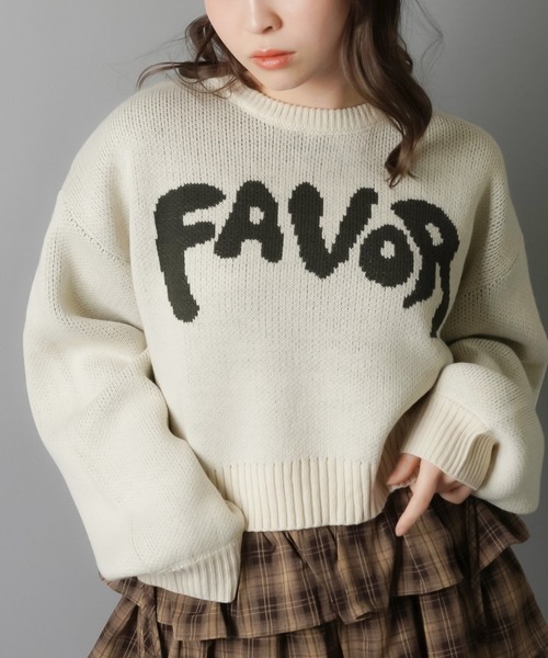 SPINNS（スピンズ）の「ショート丈ニット/FAVOR（ニット/セーター・レディース・チャコール/アイボリー/ブラウン/ネイビー・ONESIZE）」の2枚目の写真