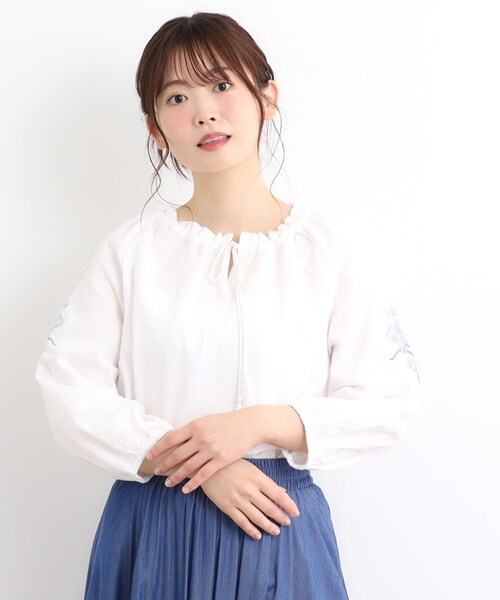 LAURA ASHLEY(ローラアシュレイ)の「【コットン100%/刺繍入り】ウェストウェル バンチ柄刺繍ブラウス(シャツ/ブラウス・レディース・オフホワイト/ライトブルー/ネイビー・38)」の20枚目の写真