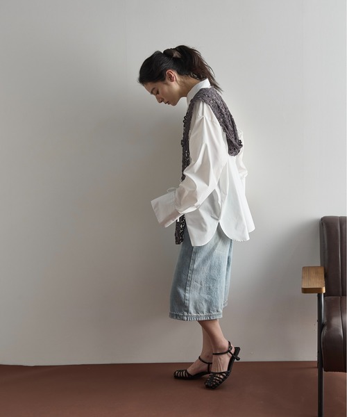 THE YOn（ザヨン）の「フラワークロシェストラップフーディーバラクラバ（ニットキャップ/ビーニー・レディース・ブラック/アイボリー/チャコールグレー・FREE）」の6枚目の写真