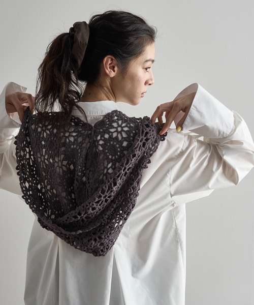 THE YOn（ザヨン）の「フラワークロシェストラップフーディーバラクラバ（ニットキャップ/ビーニー・レディース・ブラック/アイボリー/チャコールグレー・FREE）」の9枚目の写真