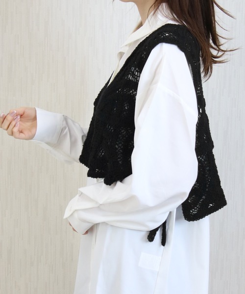 Social GIRL(ソーシャルガール)の「クロシェ編みショートベスト(ベスト・レディース・ブラック/アイボリー・M)」の11枚目の写真